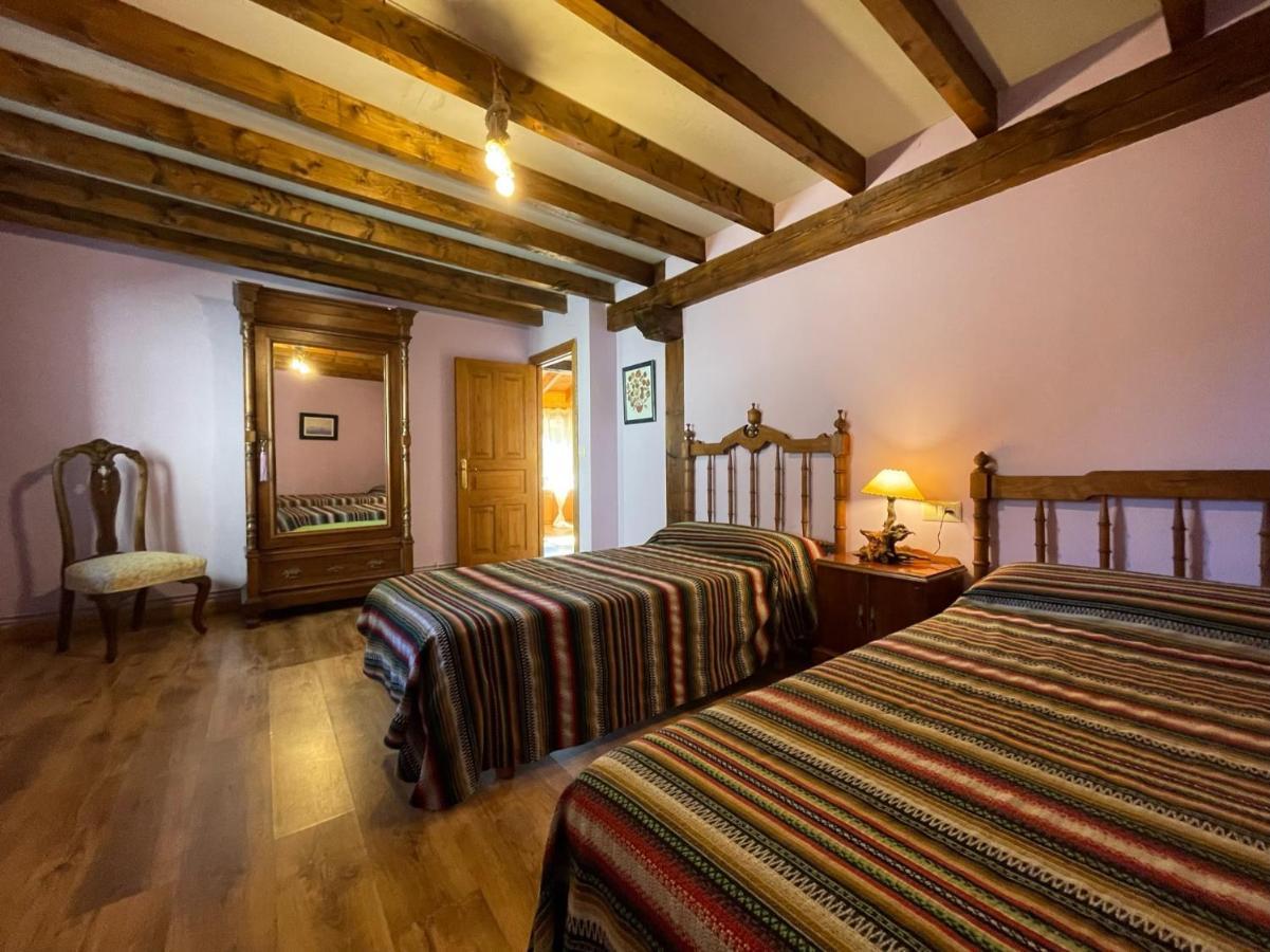 La Indefinida Villa Toranzo Bagian luar foto