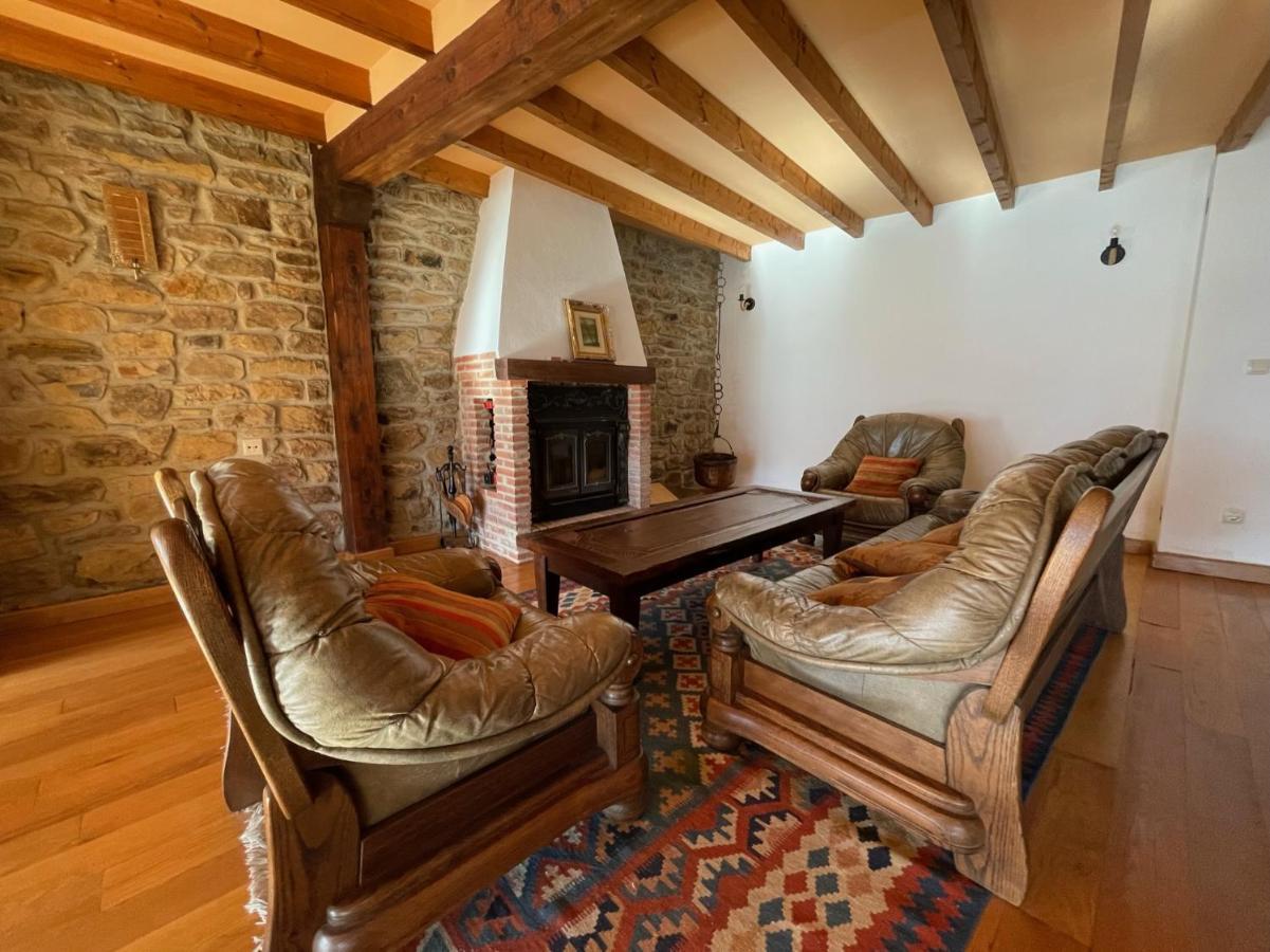 La Indefinida Villa Toranzo Bagian luar foto