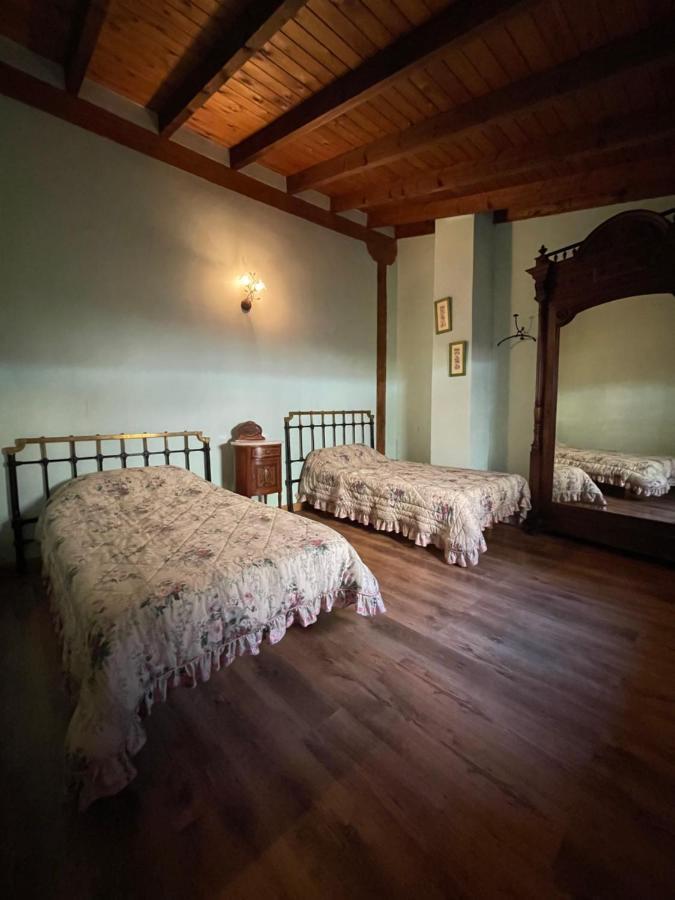 La Indefinida Villa Toranzo Bagian luar foto