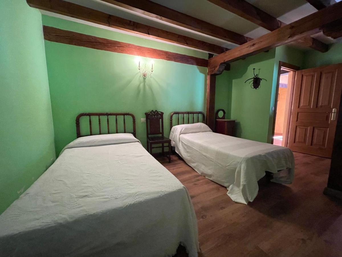 La Indefinida Villa Toranzo Bagian luar foto