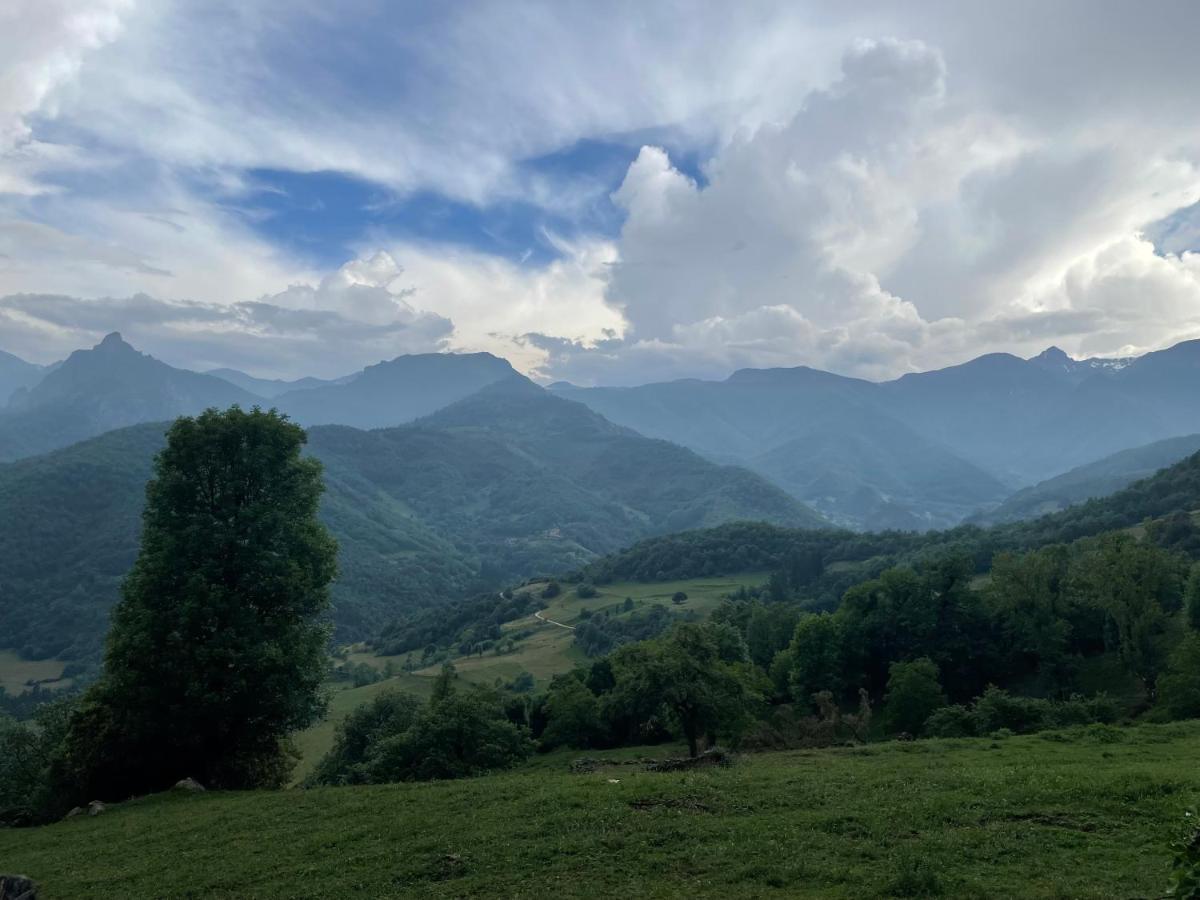 La Indefinida Villa Toranzo Bagian luar foto